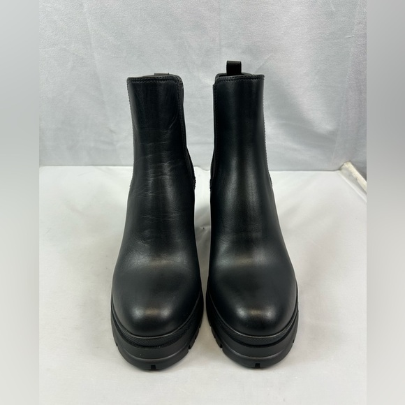 PRADA 
Vitello Montana Lug Sole Chelsea 55mm Boots - Picture 2 of 13